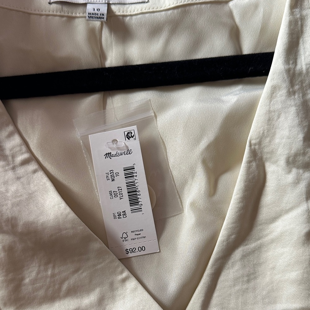 Madewell Cream Sleeveless V-Neck Vest - Picture 3 of 3